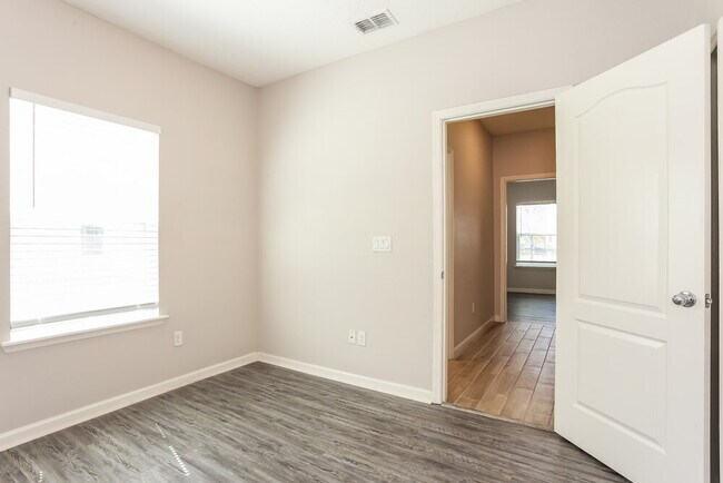 Building Photo - 7260 Blairton Way