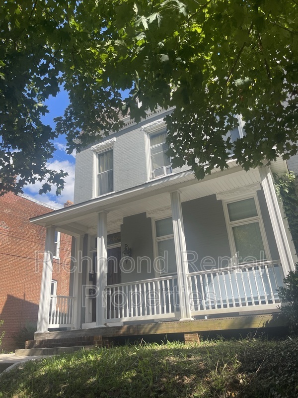 Building Photo - 3 N Harvie St