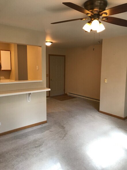 Building Photo - 310 Cunat Blvd