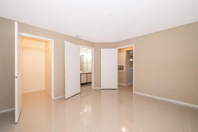 Building Photo - 623 Dory Ln
