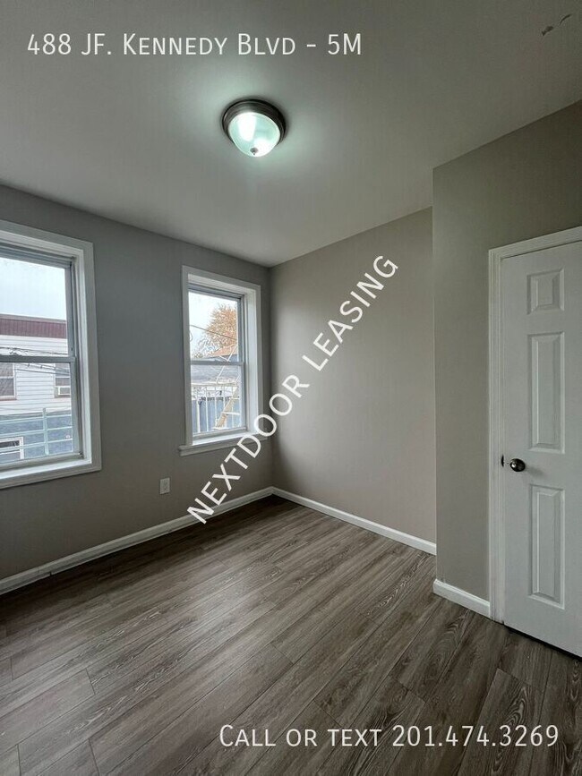 Building Photo - 488 John F. Kennedy Blvd