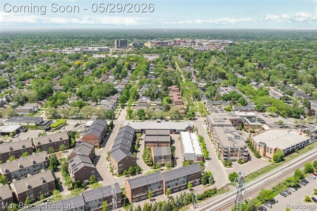 Building Photo - 420 Lewis Ct