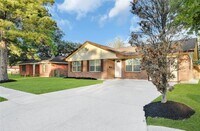 Building Photo - 3613 Truxton Dr