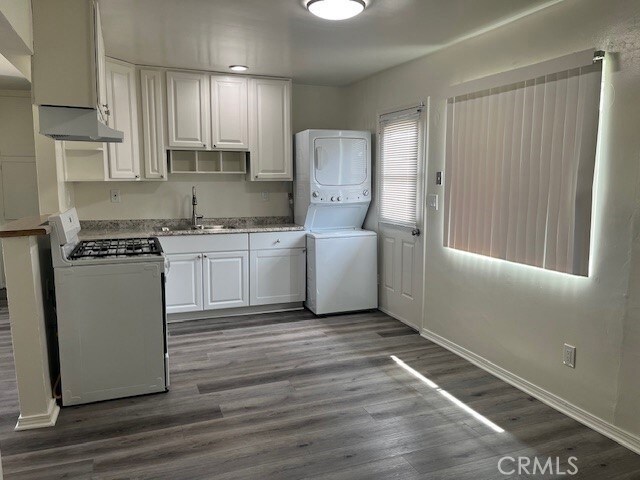 Building Photo - 45521 Sunset Ln