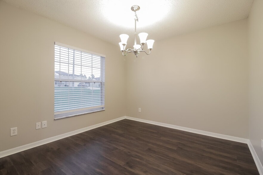 Building Photo - 13448 Silver Leaf Cir