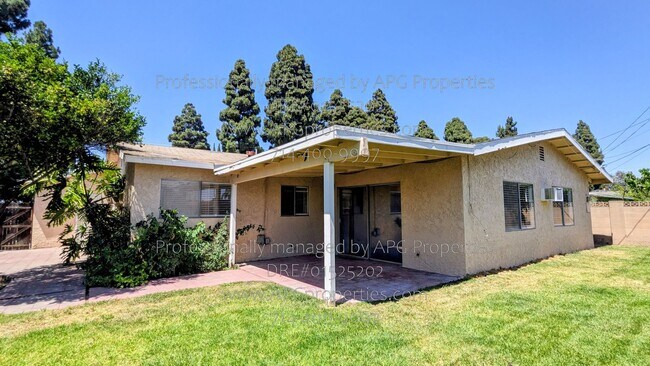 Building Photo - 13392 Dawn Ave