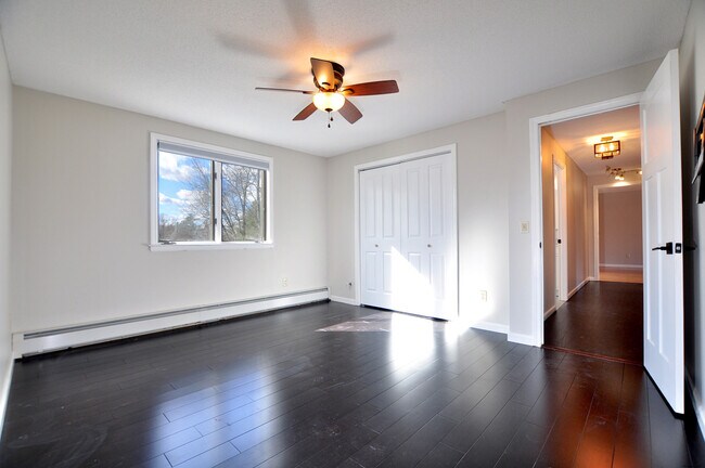 Building Photo - 16 Virginia Ln