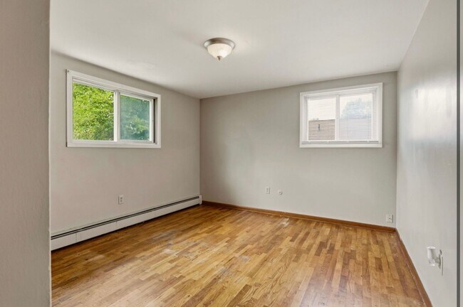 Building Photo - 1705-1707 Cooper Ave