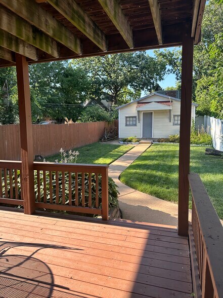 Building Photo - 6515 Bartmer Ave