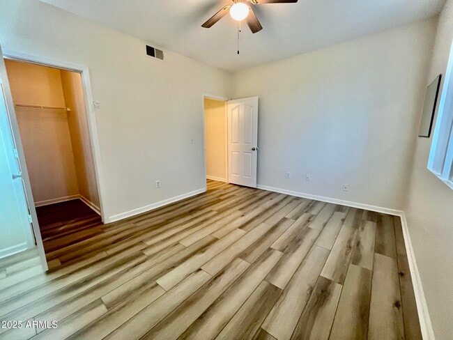 Building Photo - 16013 S Desert Foothills Pkwy