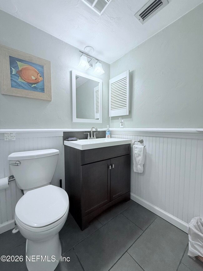 Building Photo - 5650-5A1A A1A S