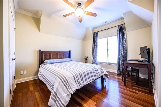 Building Photo - 1762 Buckhead Ln NE