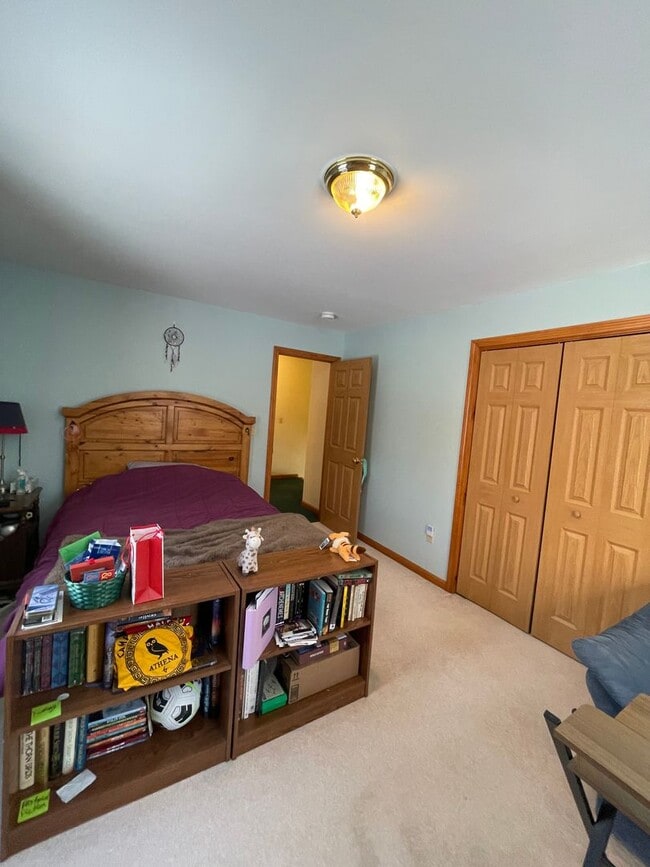 Building Photo - New listing!! A beautiful 3 bedroom 2.5 ba...
