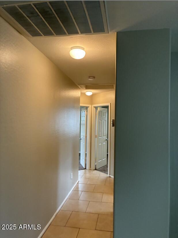 Building Photo - 1007 S Cheshire Ln