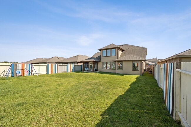 Building Photo - 21030 Albany Landing Ln