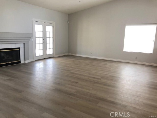 Building Photo - 15974 Sunburst Dr