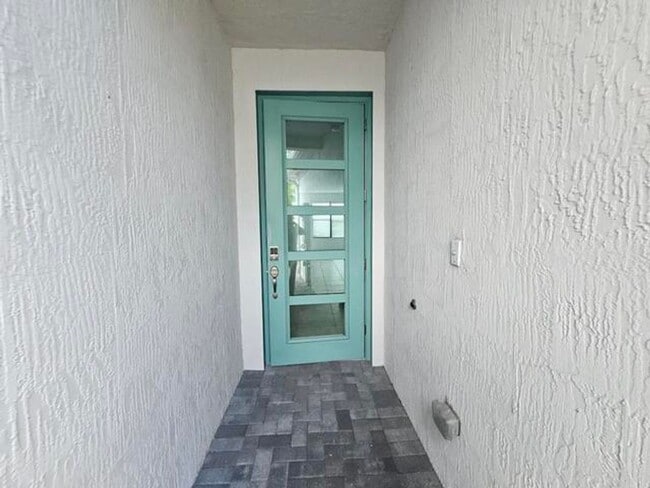 Building Photo - 8641 Antarus Dr