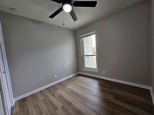 Building Photo - 1418 Hyridge Cir