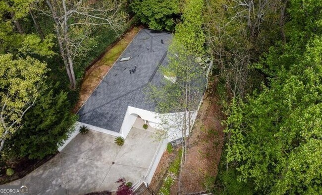 Building Photo - 625 Idlewood Dr NW