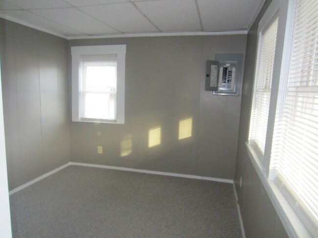 Building Photo - 64 Kins Ct