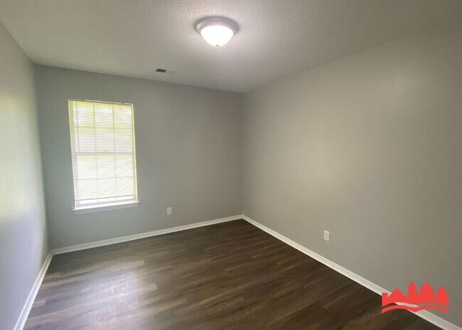 Building Photo - 3645 Carroll Dr