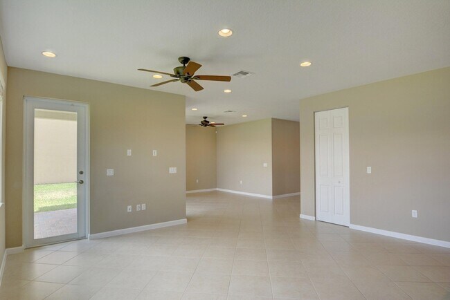 Building Photo - 2916 Payson Way