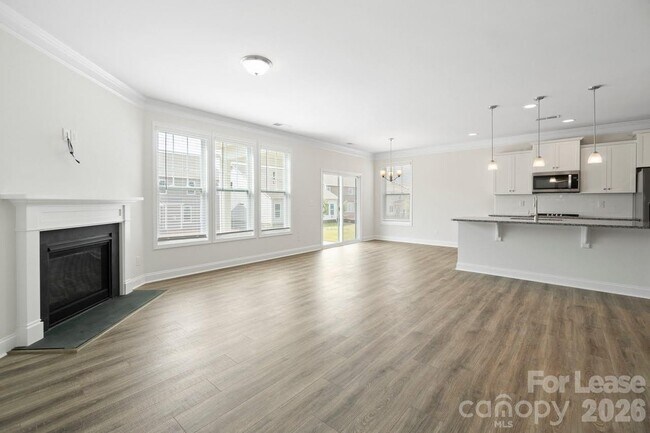 Building Photo - 1024 Arbury Way