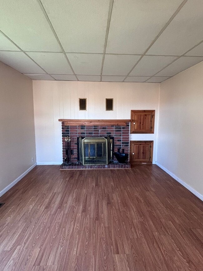 Building Photo - 3 Bedroom 2 Bath House with an office