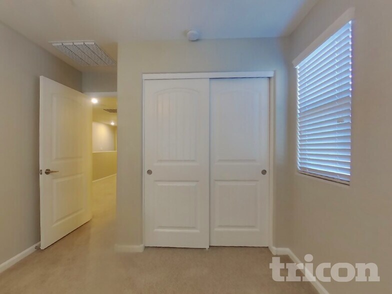 Building Photo - 12593 W Steed Ridge