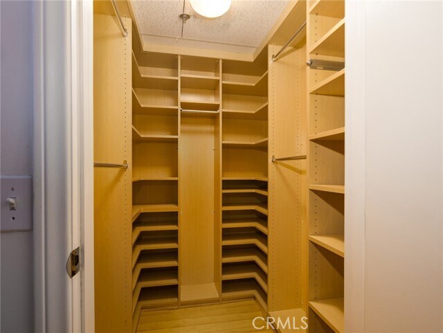 Building Photo - 10664 Wilkins Ave