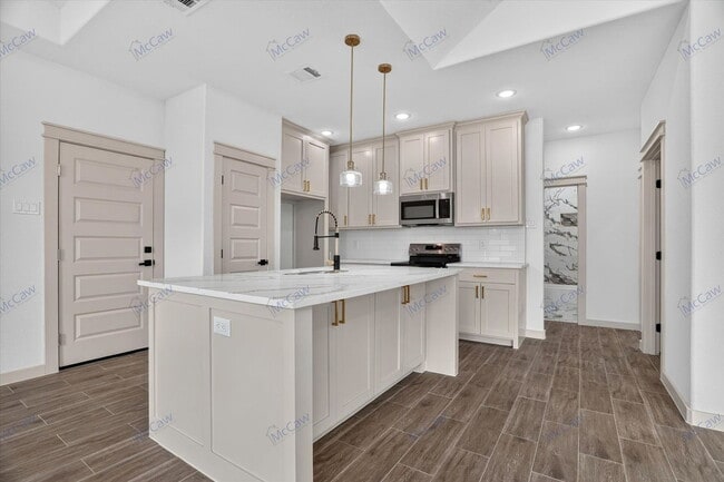 Building Photo - 5849 Black Pine Cir