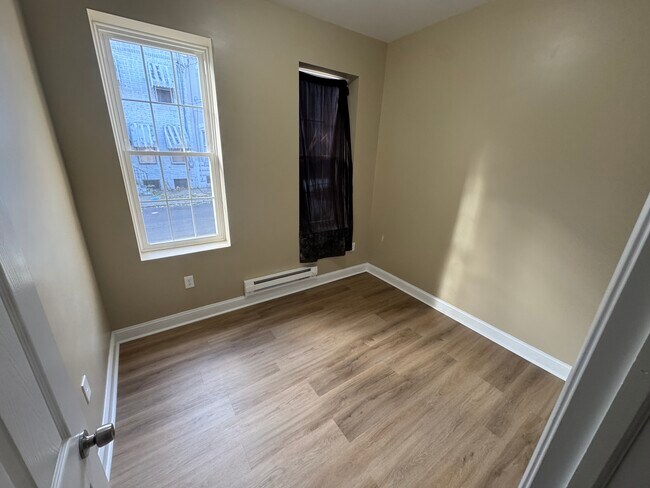 Building Photo - 2327 N 18th St