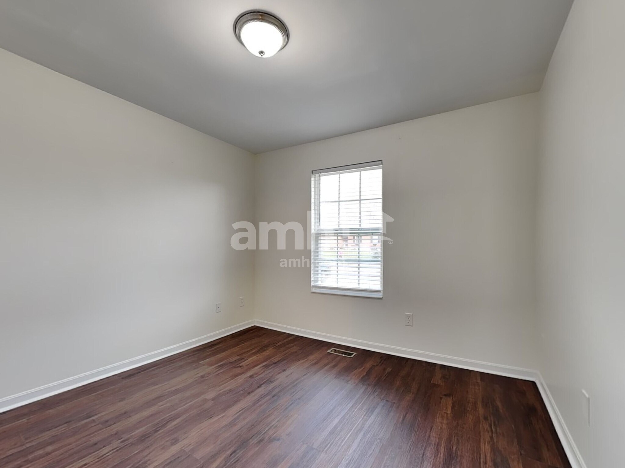 Building Photo - 10728 Sandy Ct