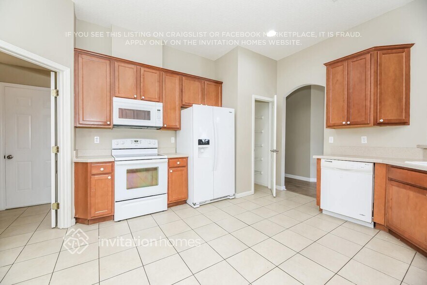 Building Photo - 3675 Blue Wing Ct