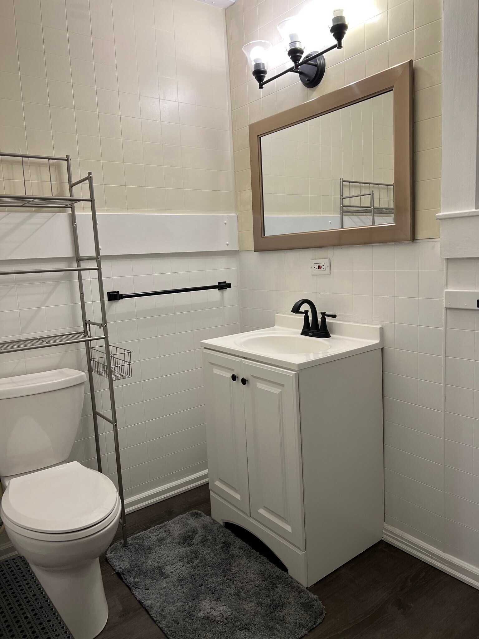 BATHROOM - 34 S Adams St