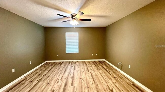 Building Photo - 338 Sand Ridge Dr