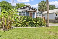 Building Photo - 206 Cabeza St