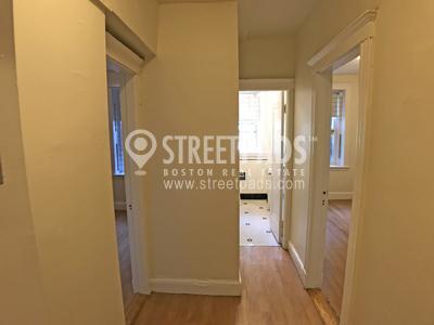 Building Photo - 2 bedroom in Boston MA 02135