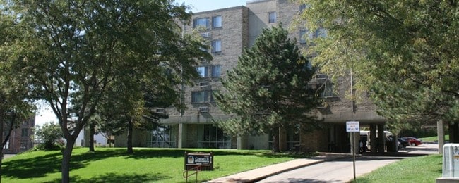Primary Photo - Century II Apartments