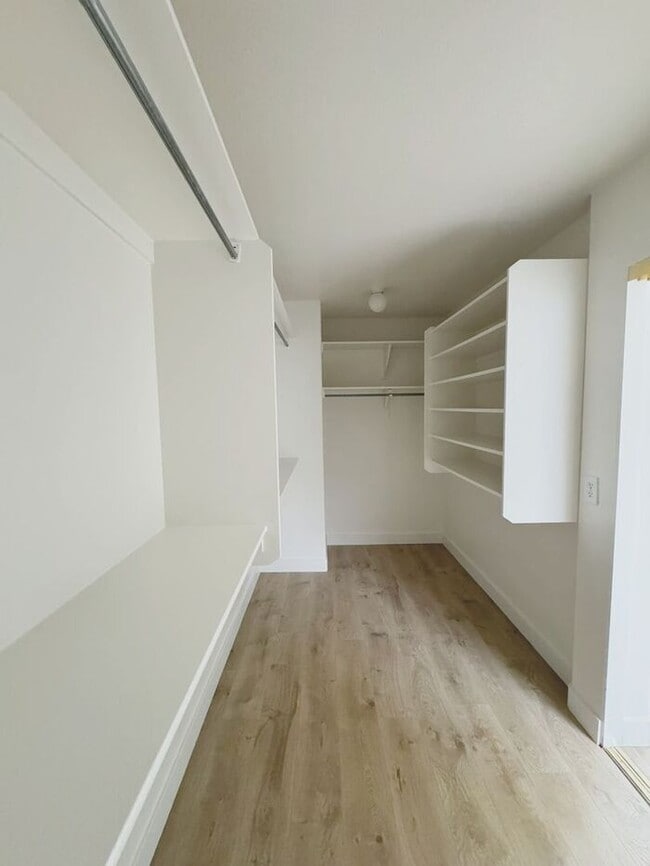 Building Photo - MOVE IN SPECIALS!! 15 DAYS RENT FREE!! Wonderful large, 4 br 2.5 ba family home in Johnson Ranch