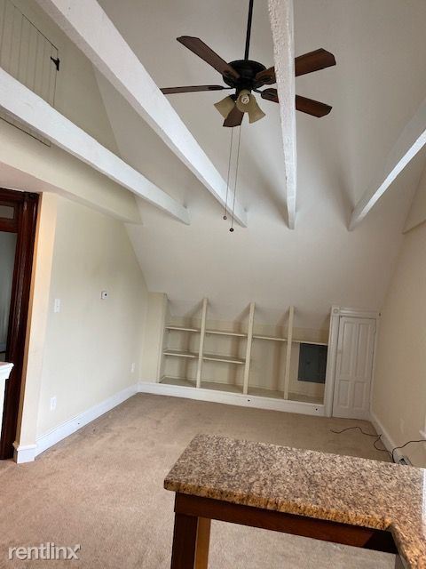 Building Photo - 207 Monument Ave