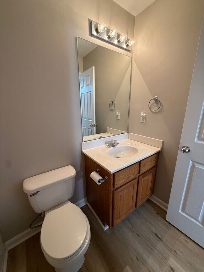 Building Photo - Beautiful House with Privacy