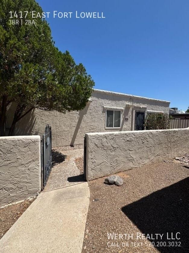 Primary Photo - 1417 E Fort Lowell Rd