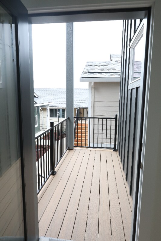 Building Photo - 12905 SE Ridgecrest Rd