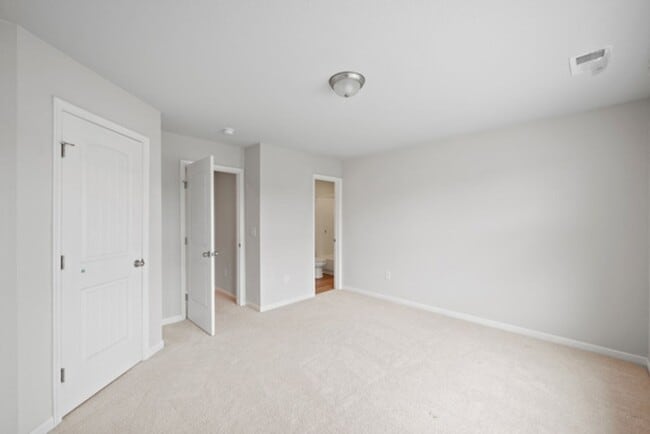Building Photo - New Contruction Rental in the Reserve of G...