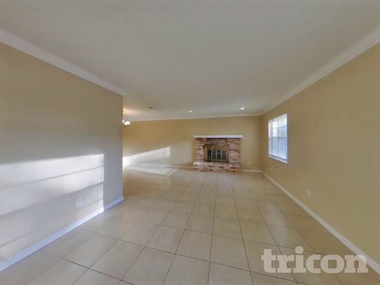 Building Photo - 842 Benchwood Ct