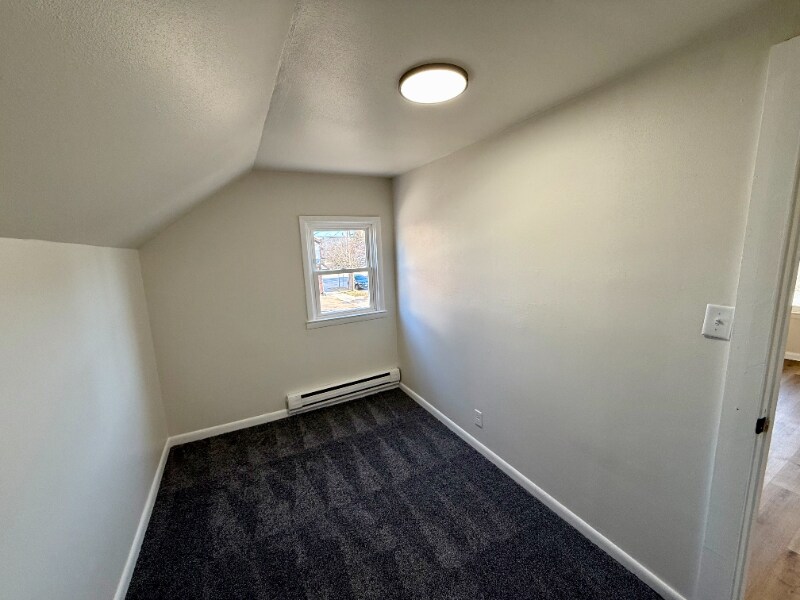 Building Photo - 1118 S 15th St