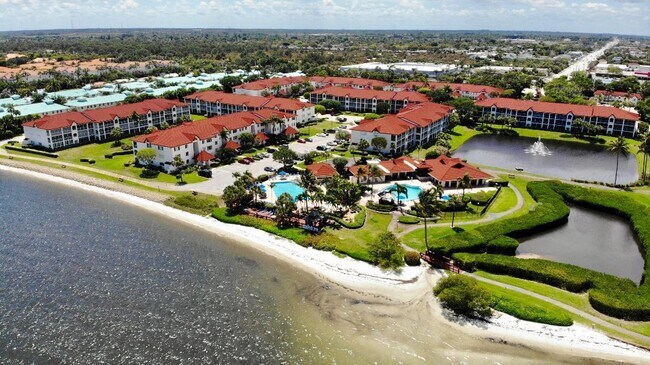 Building Photo - 107 Half Moon Cir