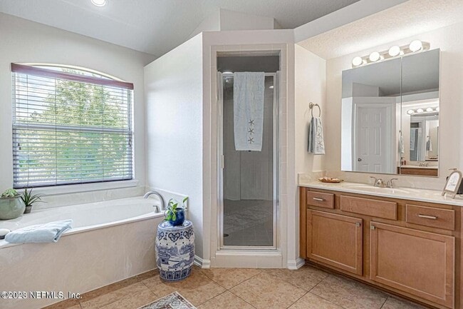 Building Photo - 654 Sweet Orange Terrace