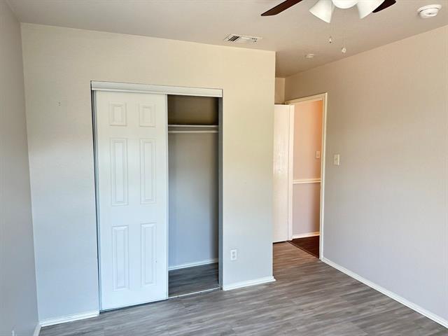 Building Photo - 714 W Colony Dr